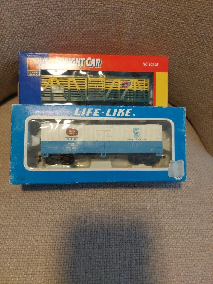 Train Vintage in box Bachmann Mix Ho Train Cars lot of 9 cars for