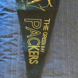Green Bay Packers 13” X 32” Retro Pennant