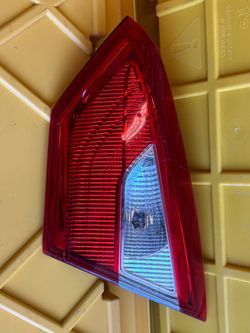 2012 / 2014 ford focus right hand inner trunk taillight