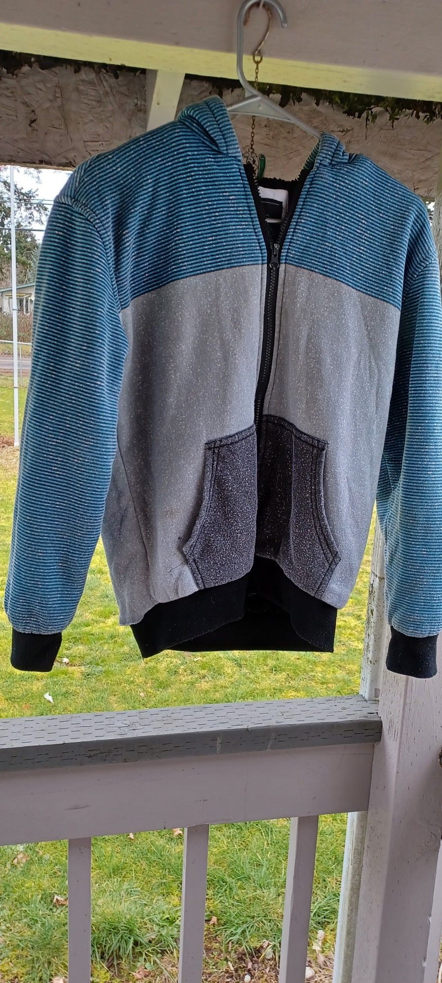 Kids 14/16 Zip Up Fleece Lined Hoodie