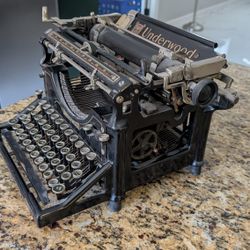 Antique Typewriter Underwood 