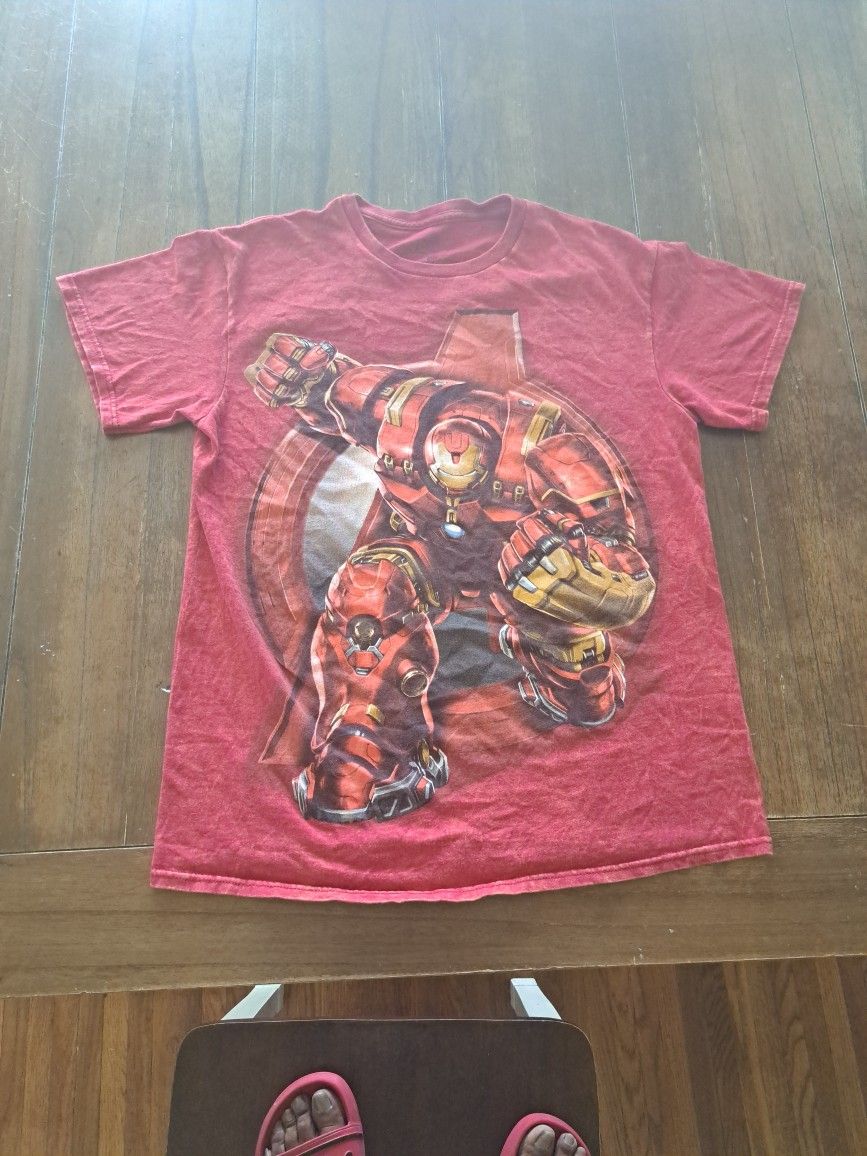 2015 Hulk Buster Shirt Size Mens Medium.