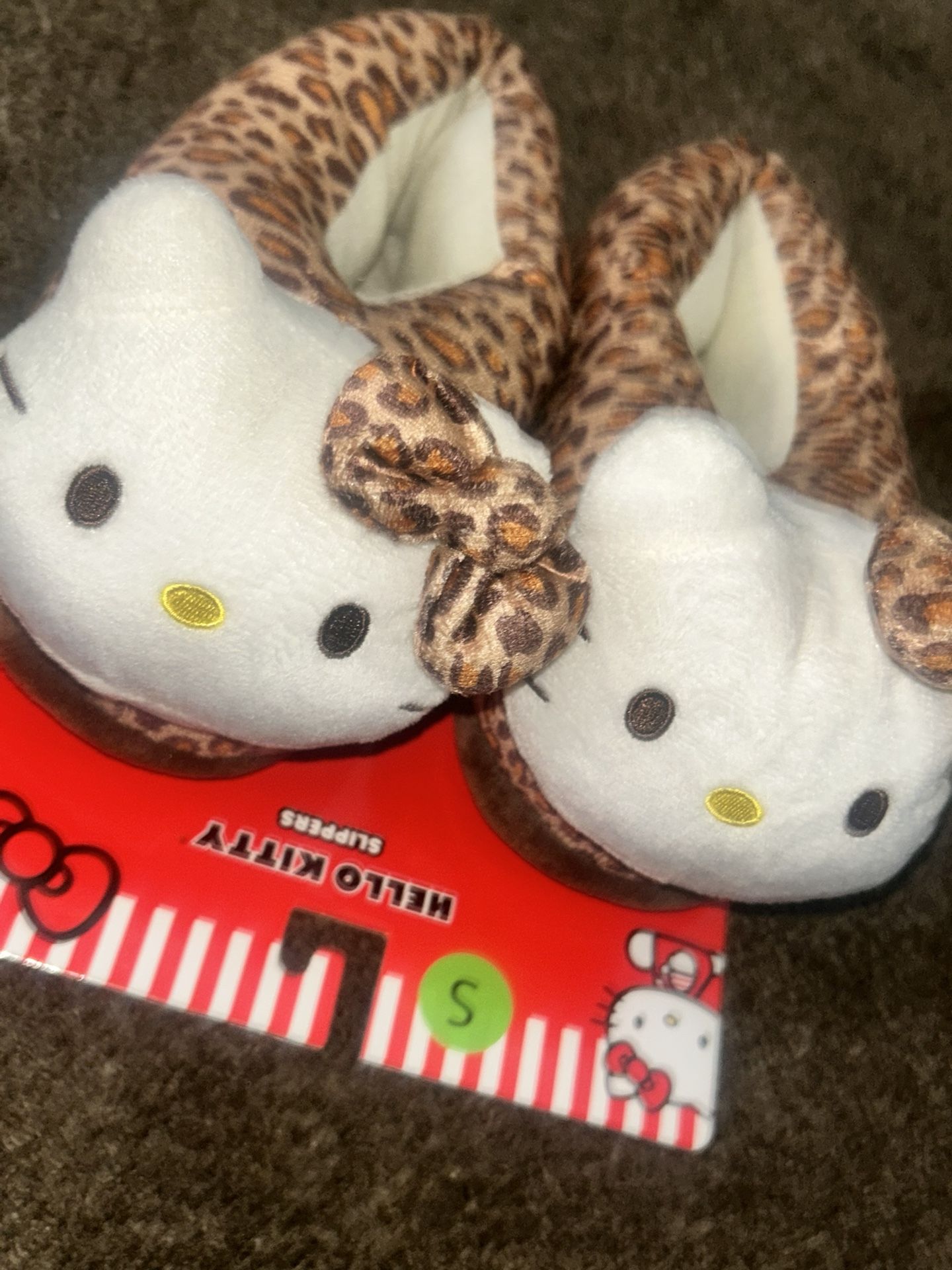 Hello kitty slippers