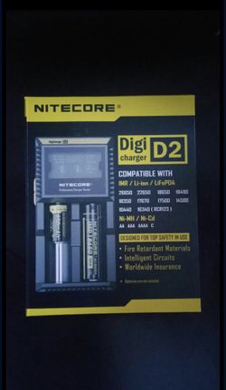 Nitecore D2 Digital Battery Charger