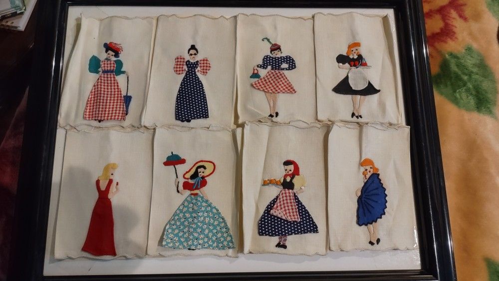 Risque Peekaboo Cocktail Napkins