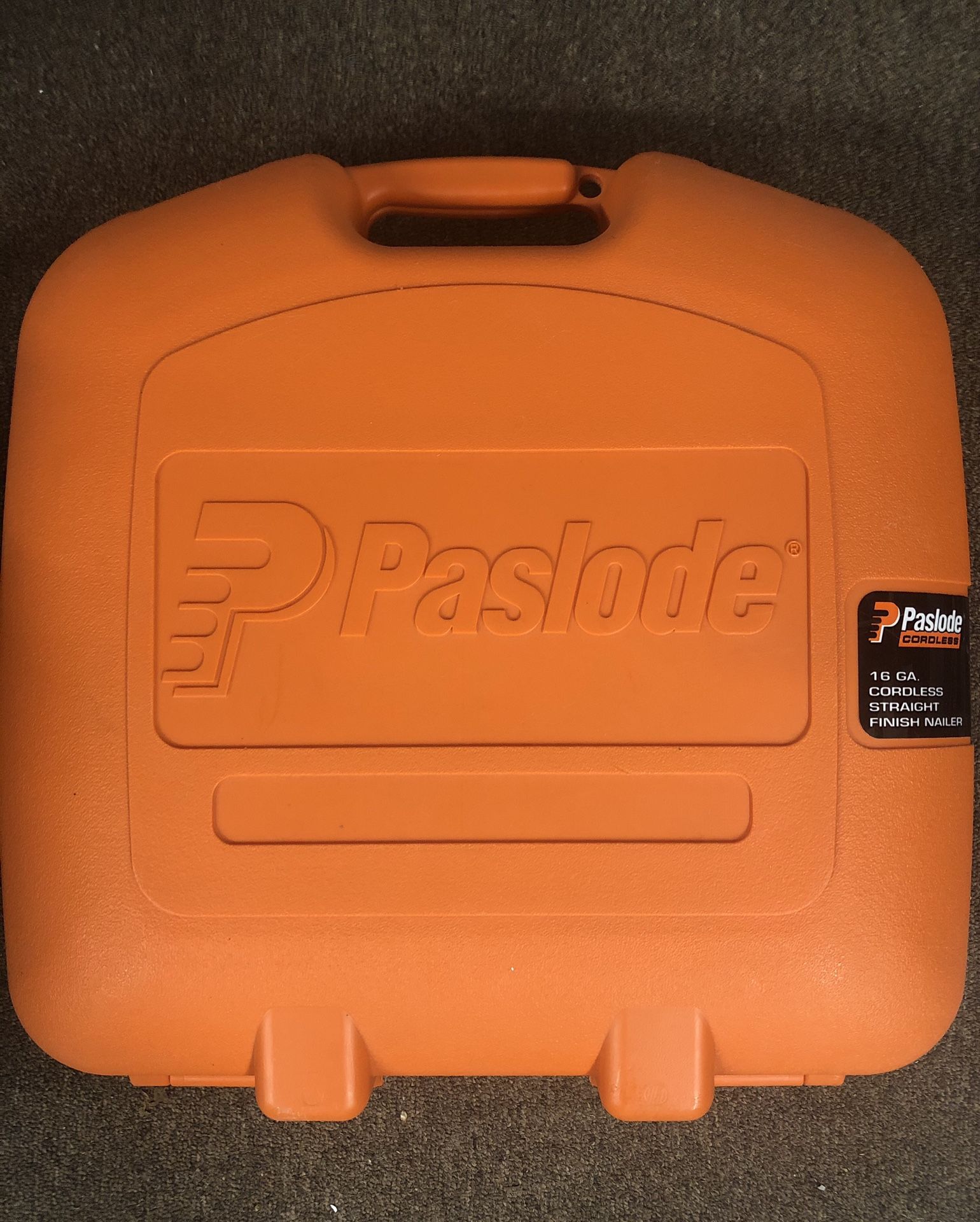 PASLODE FRAMING NAIL GUN