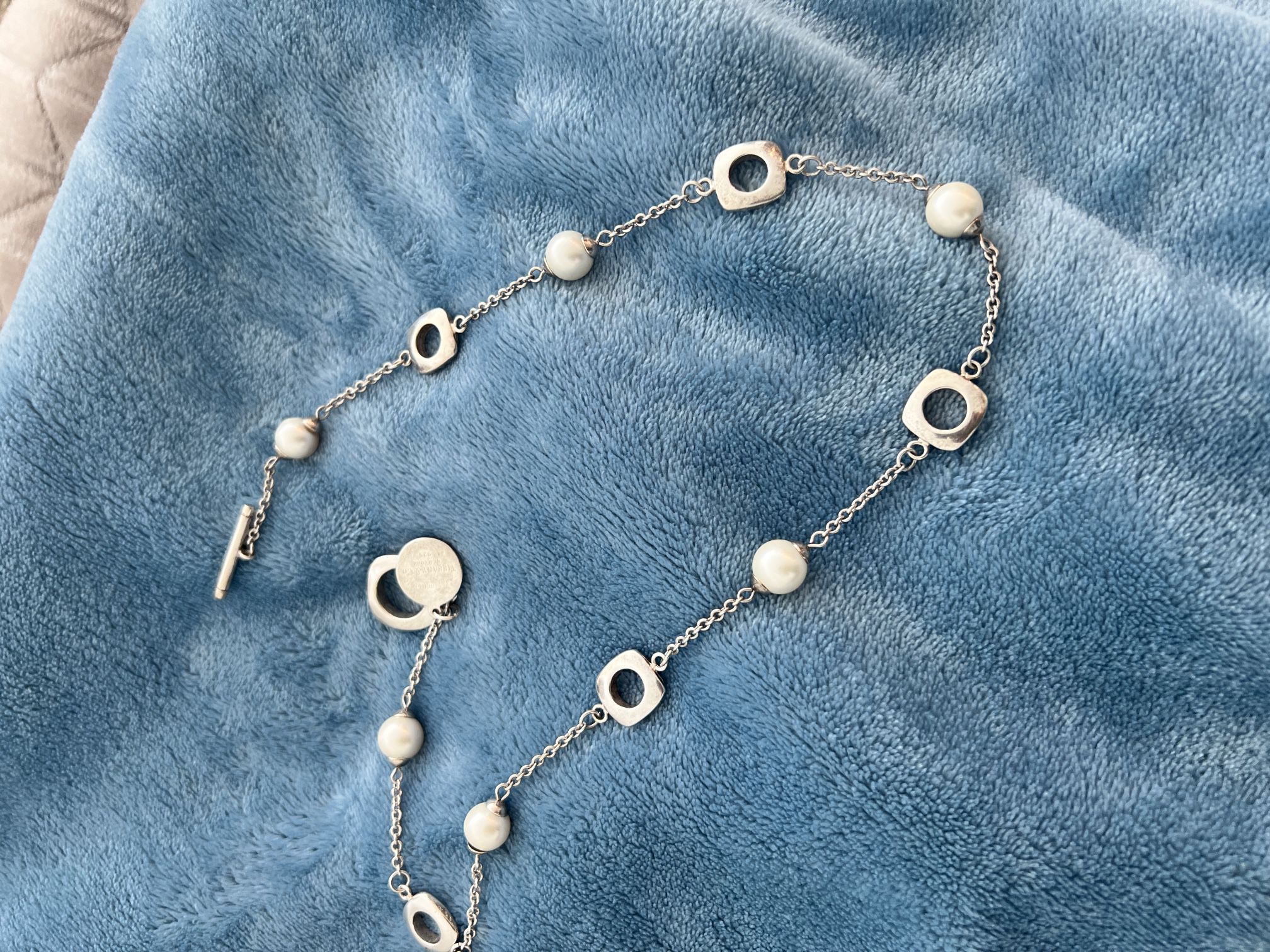 Tiffany & Co Pearls by the Yard Necklace Circle Pendant Chain Silver Gift Love