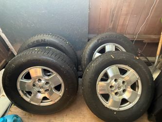 Toyota tundra rims and tires