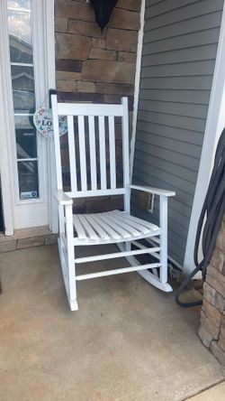 2 rocking chairs