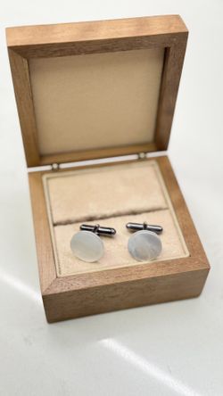 Pearl Cufflinks with Wood Box- new