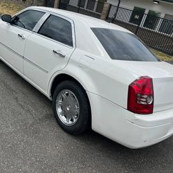 Chrysler 300 V6 Reliable 