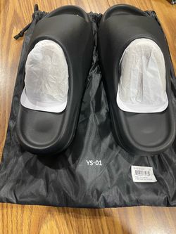 Yeezy YS-01 Slides. Size 11 men’s.