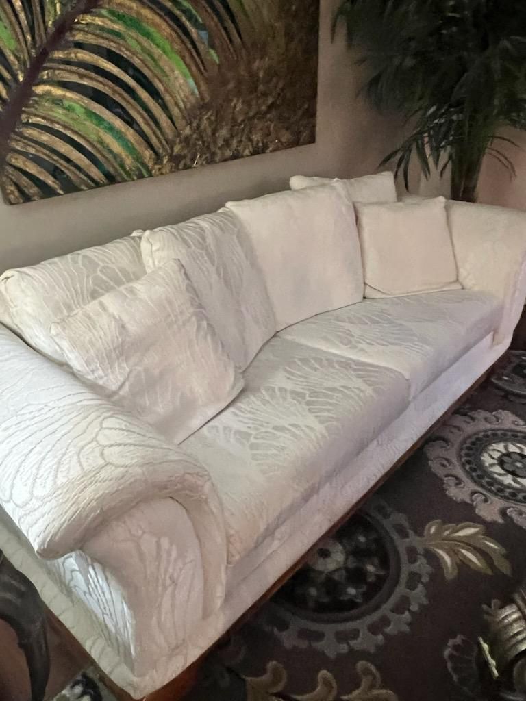 White  Sofa Couch 