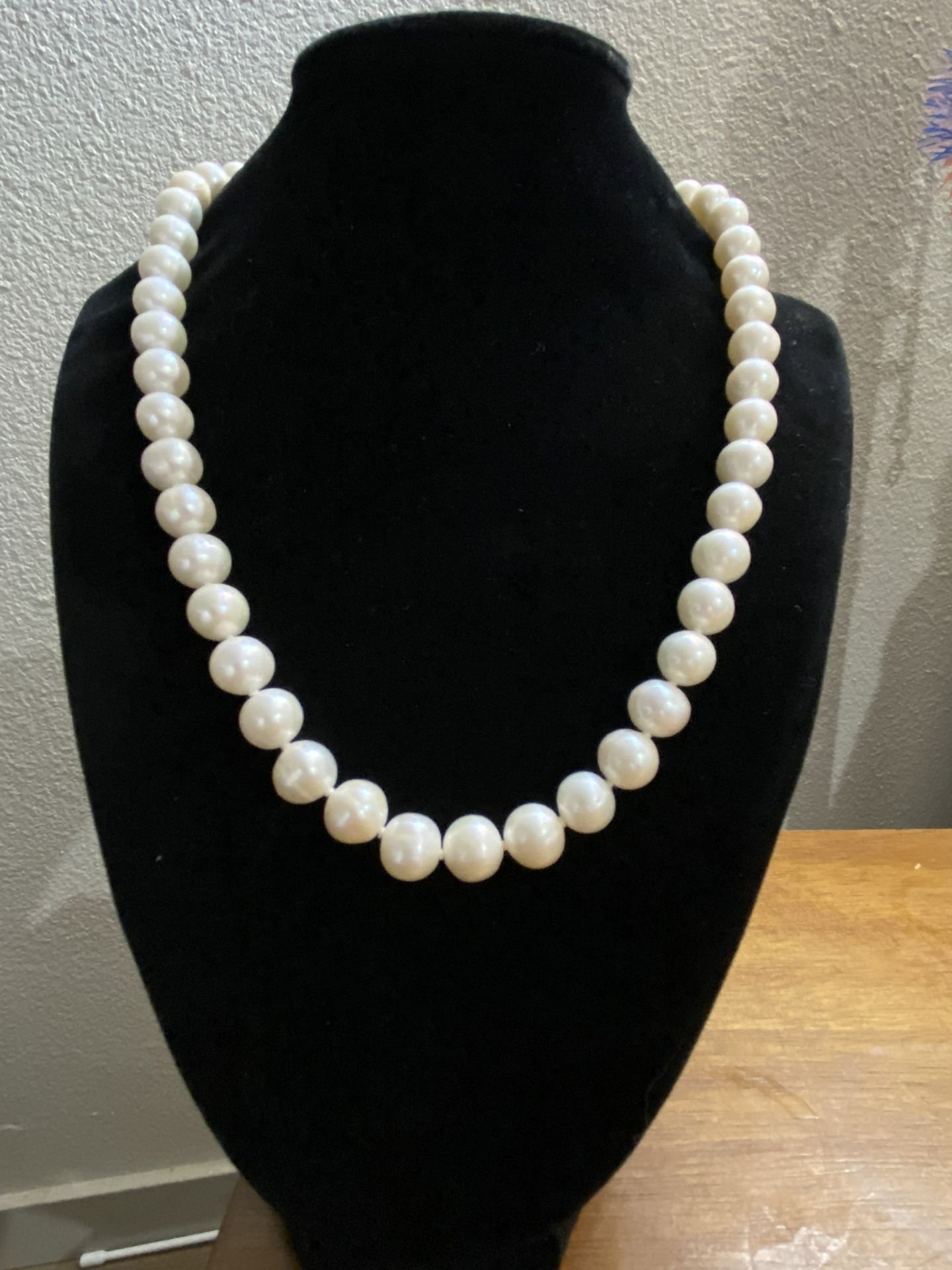 Pearl Necklace 