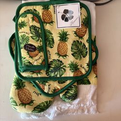 Vintage 5 Piece Kitchen Linen Set 