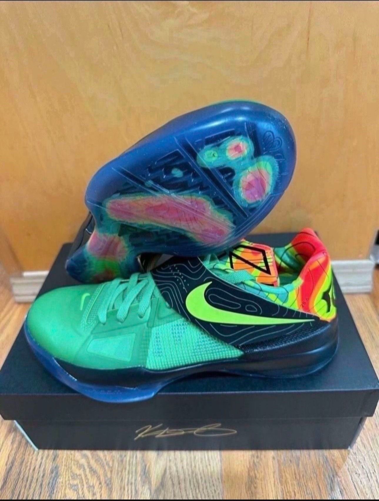 Nike KD 4 Weatherman Size 8.5 Mens Green FN6247-300 Brand New