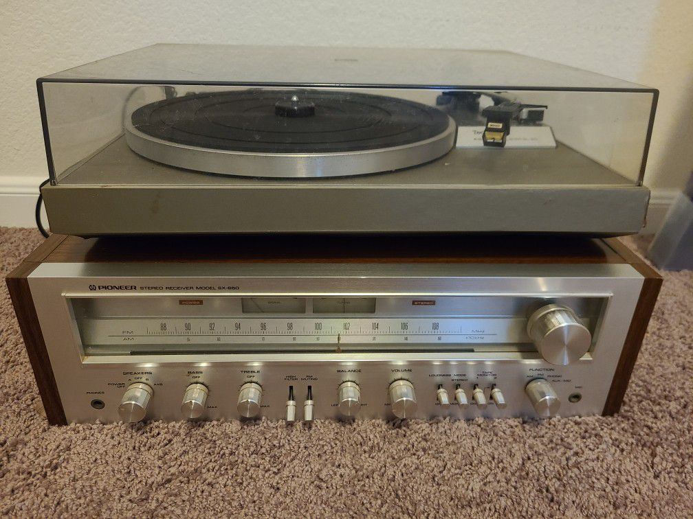 Antique Pioneer audio receiver w/ Technics turntable