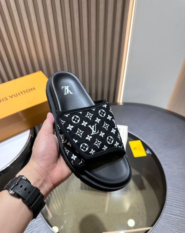 LV Men's Slippers