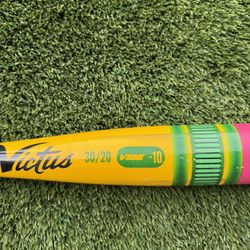 Victus Pencil Bat 30/20 USA