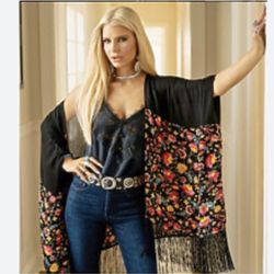 Jessica Simpson Women's Julia Fringed Kimono