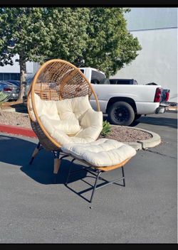 New Wicker Indoor Outdoor Patio Lounge Egg Chair w/Cushion & Ottoman