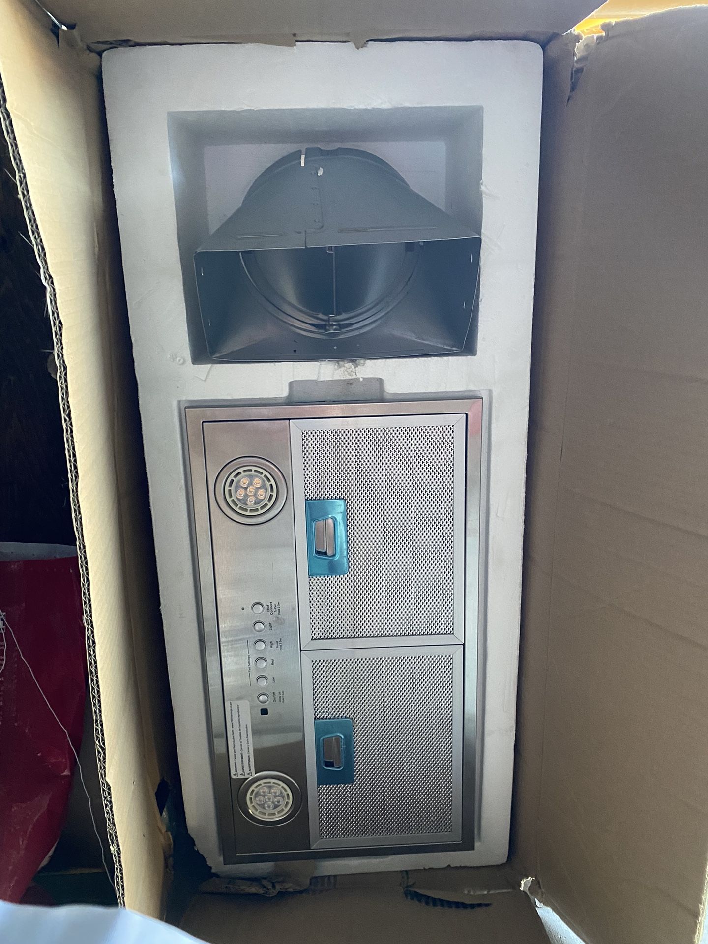 GE VENT RANGE HOOD NEW IN BOX $50