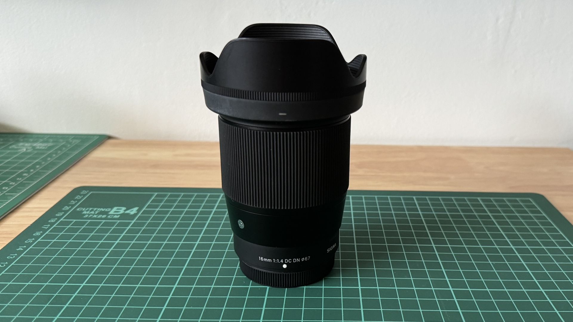 Sigma - 16mm-F/1.4 (C) AF DC DN Lens, Fuji X-Mount $300 Obo