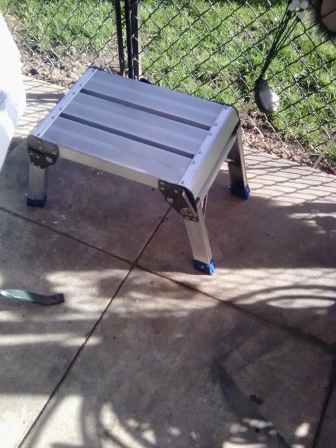 Folding Work Platform