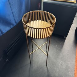 Kate and Laurel Paynter Modern Gold Metal Plant Stand - Used