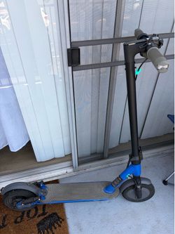 YouFS electric scooter Bluetooth