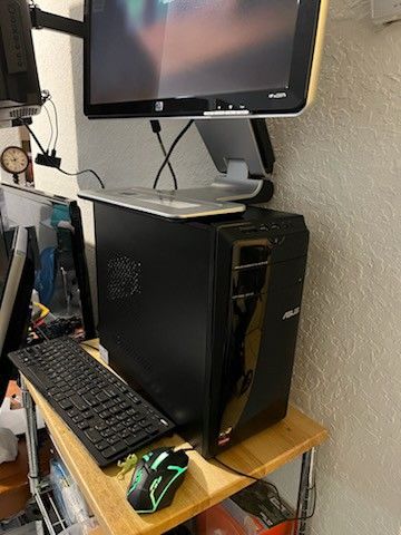 Asus Computer, Screen, Keyboard and Mouse