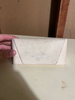 Authentic Michael Kors white Leather Hard Eyeglass Case
