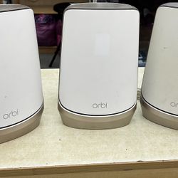 Netgear Orbi 2 RBSE960 Satellites 1 RBRE  960 ROUTER  Extender WiFi  w/ Adapters