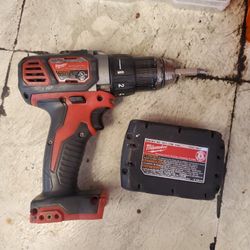 Milwaukee M18 1/2 in. Hammer Drill/Driver