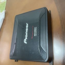 Pioneer 1 CH Amplifier