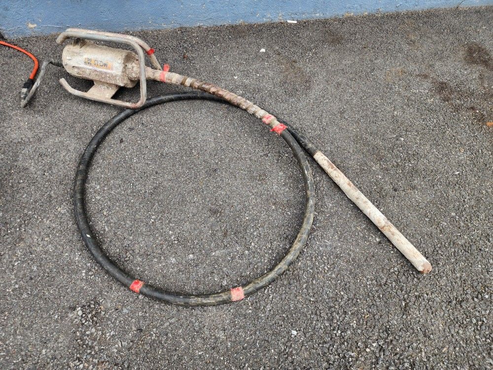 Stow HD Concrete Vibrator W 1-1/2" Head 11' Flexible Shaft