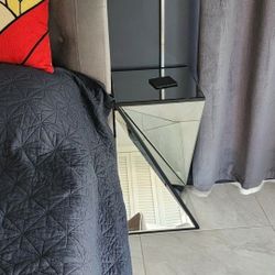 Modern Mirror Night Stands (2)
