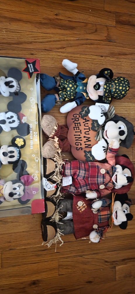 Disney Minnie Mouse And Mickey Mouse Phush Lot