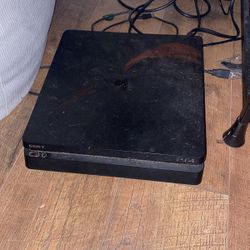 PS4 SLIM
