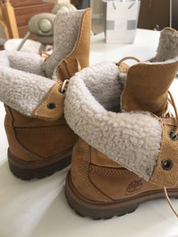 Timberland Womans Size 6 M