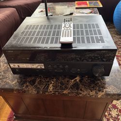 Yamaha RX-V677 Home Theater