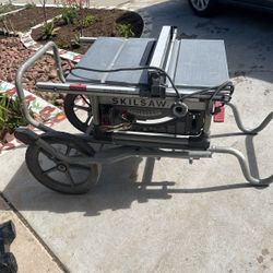 Skilsaw Table Saw