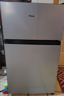 Hisense dorm fridge