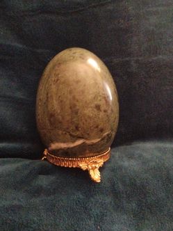 Rock egg