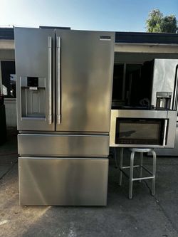 Frigidaire Professional French Door Refrigerator