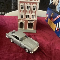 CORGI 1/36 JAMES BOND ASTON MARTIN