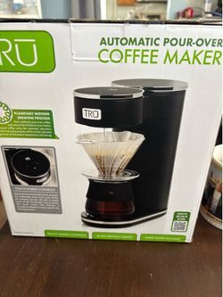 New. Automatic pour over coffee pot