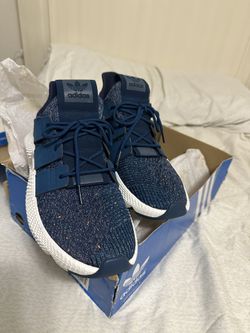 Men’s Adidas Size 9.5
