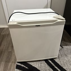 Mini Fridge White