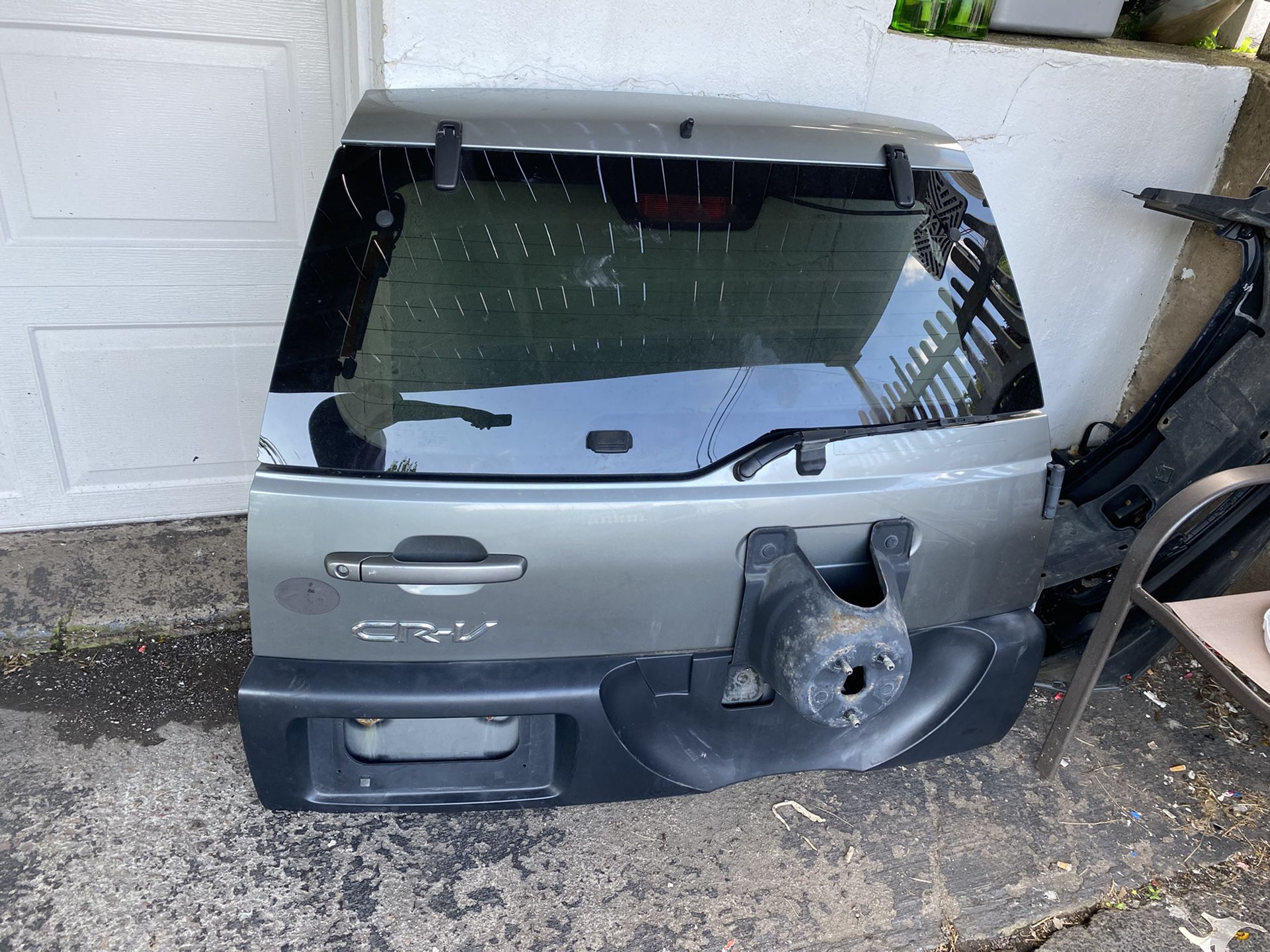 06 Honda CR-V back door